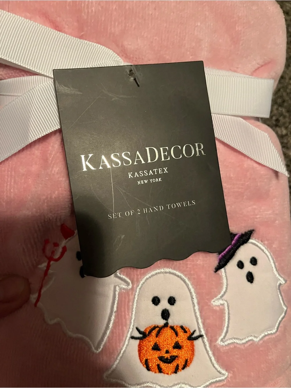 Kassa Decor ghost hand towels